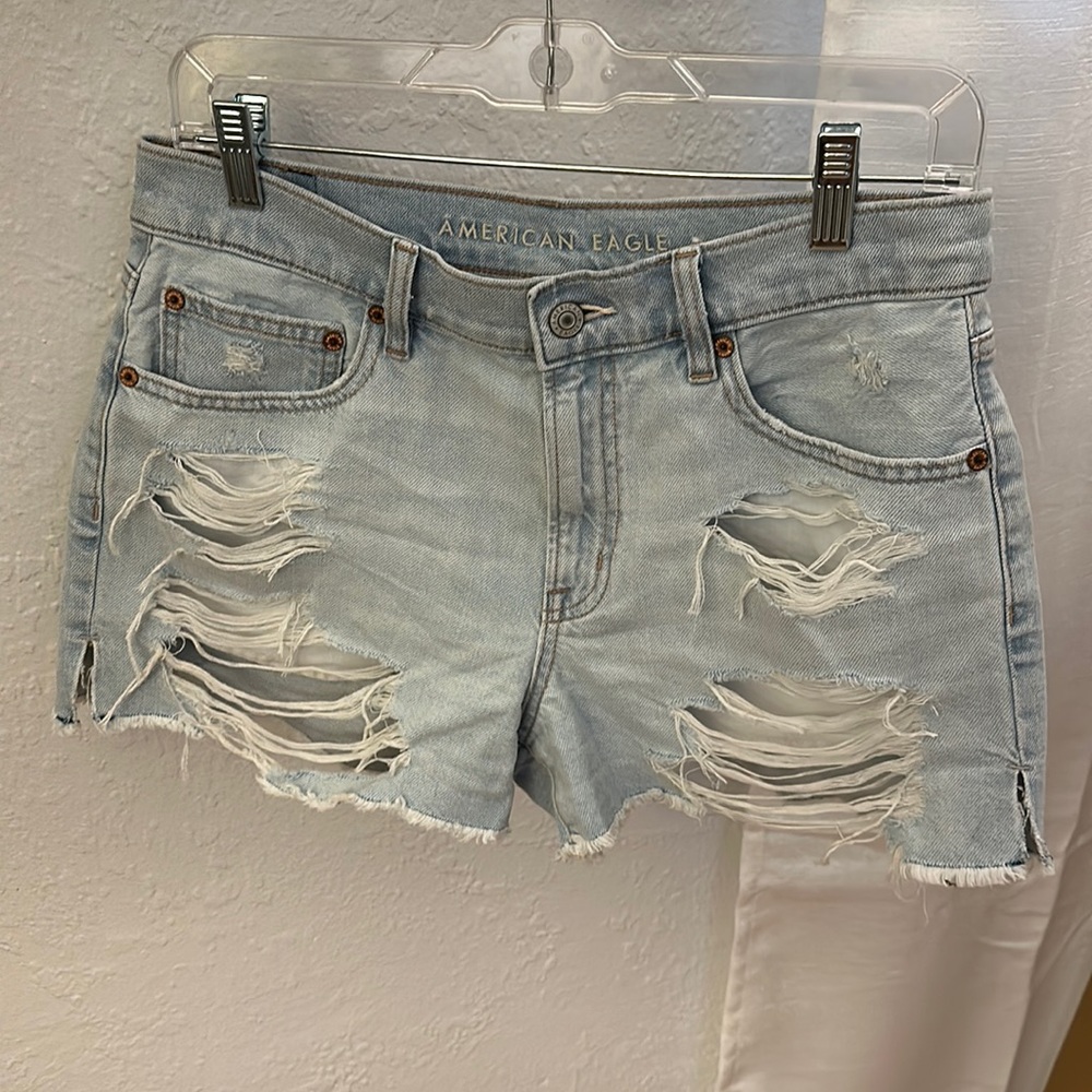 American Eagle | 90’s Boyfriend Shorts | Great Condition